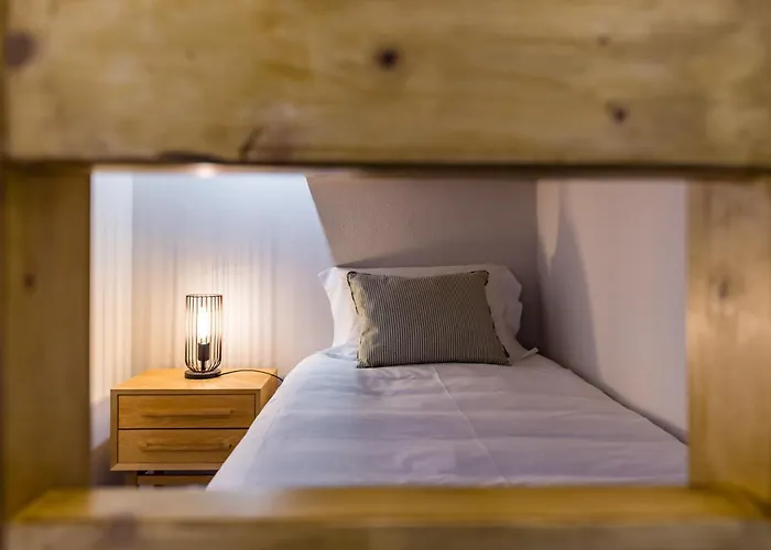 Apartment Pointsurprise House 2