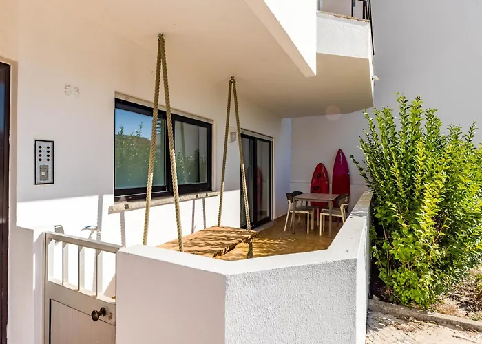 Apartment Pointsurprise House 2